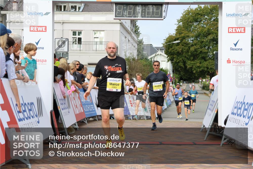 31.08.2025 - 21. Blankeneser Heldenlauf Strokosch-Dieckow http://msf.ph/oto/8647377 31.08.2025 10:19:27 Ziel 2710, 2396, 2474, 2194, 2592, 2063 meine-sportfotos.de