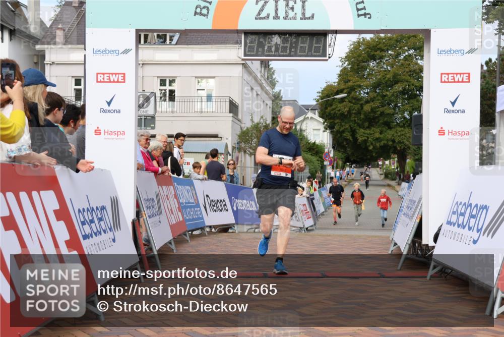 31.08.2025 - 21. Blankeneser Heldenlauf Strokosch-Dieckow http://msf.ph/oto/8647565 31.08.2025 09:49:08 Ziel 1045 meine-sportfotos.de