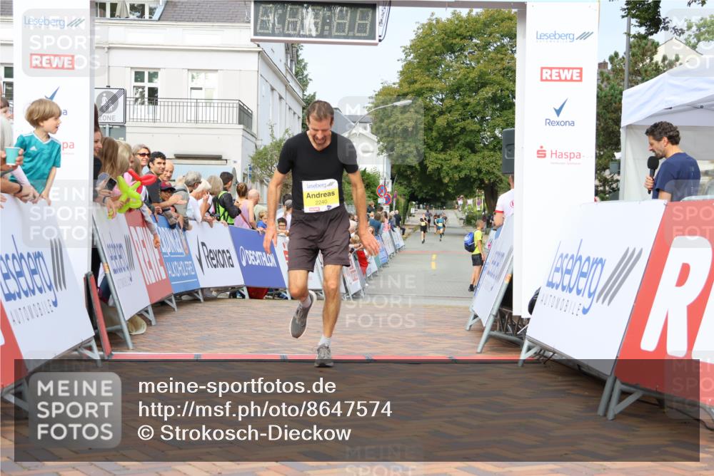 31.08.2025 - 21. Blankeneser Heldenlauf Strokosch-Dieckow http://msf.ph/oto/8647574 31.08.2025 10:19:04 Ziel 2240 meine-sportfotos.de