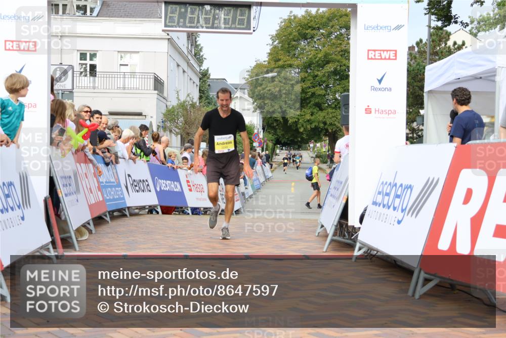 31.08.2025 - 21. Blankeneser Heldenlauf Strokosch-Dieckow http://msf.ph/oto/8647597 31.08.2025 10:19:03 Ziel 2240 meine-sportfotos.de