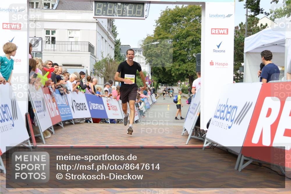 31.08.2025 - 21. Blankeneser Heldenlauf Strokosch-Dieckow http://msf.ph/oto/8647614 31.08.2025 10:19:03 Ziel 2240 meine-sportfotos.de