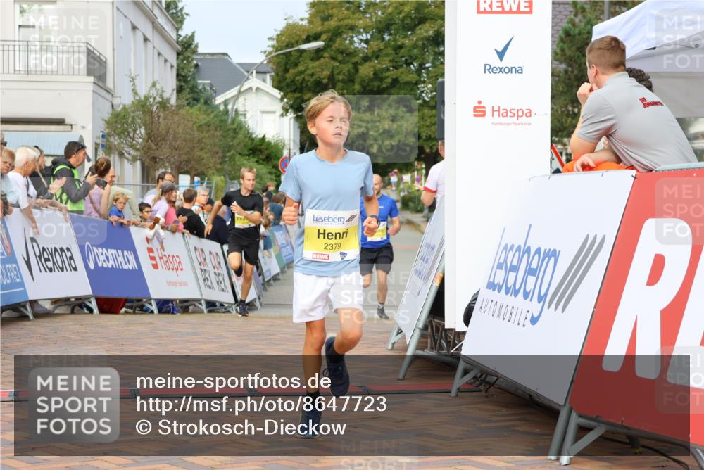 31.08.2025 - 21. Blankeneser Heldenlauf Strokosch-Dieckow http://msf.ph/oto/8647723 31.08.2025 10:18:44 Ziel 2395, 2537, 2238, 2379 meine-sportfotos.de