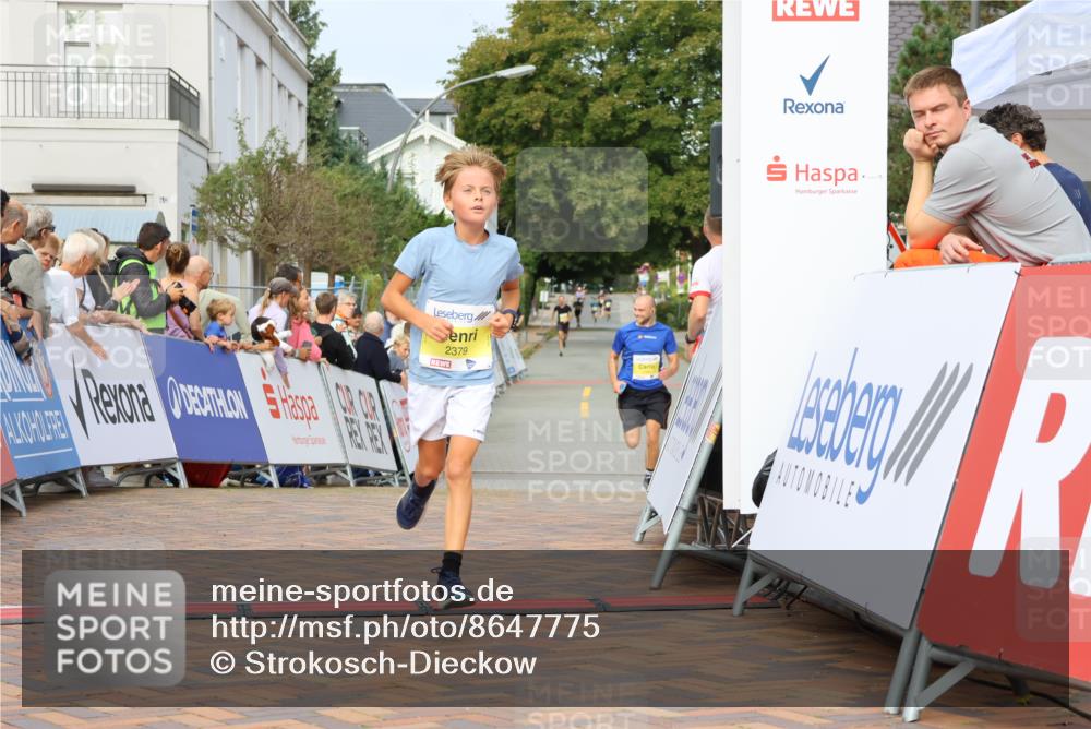 31.08.2025 - 21. Blankeneser Heldenlauf Strokosch-Dieckow http://msf.ph/oto/8647775 31.08.2025 10:18:43 Ziel 2395, 2537, 2238, 2379 meine-sportfotos.de