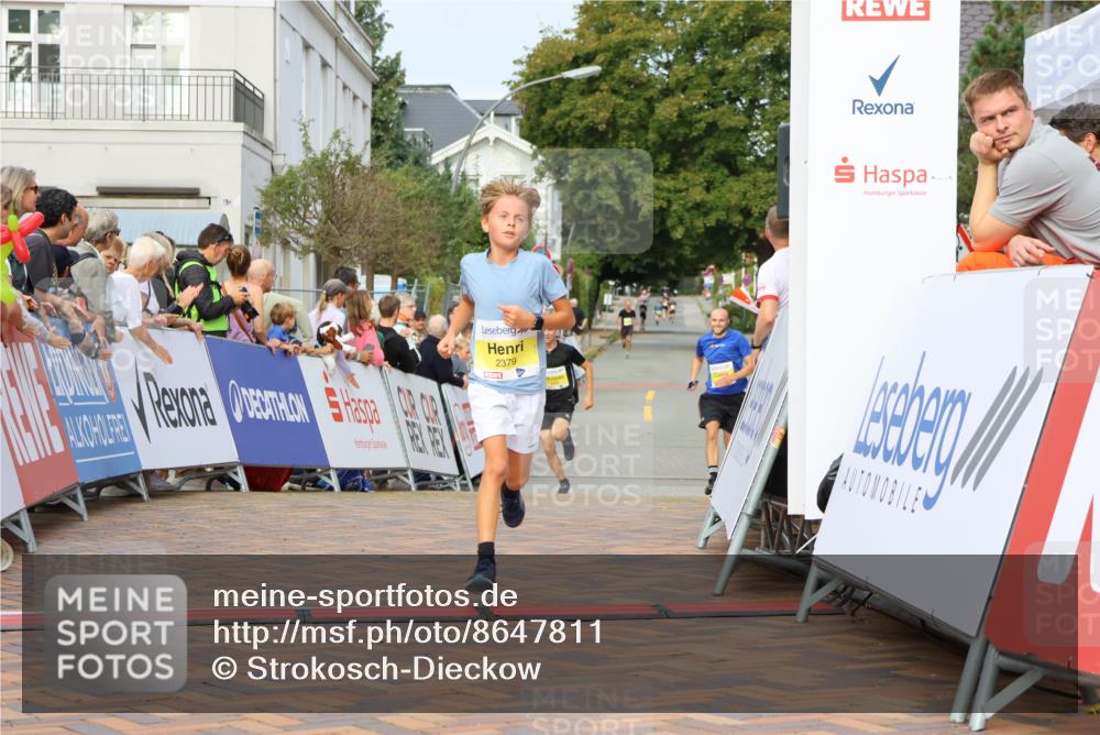 31.08.2025 - 21. Blankeneser Heldenlauf Strokosch-Dieckow http://msf.ph/oto/8647811 31.08.2025 10:18:43 Ziel 2395, 2537, 2238, 2379 meine-sportfotos.de