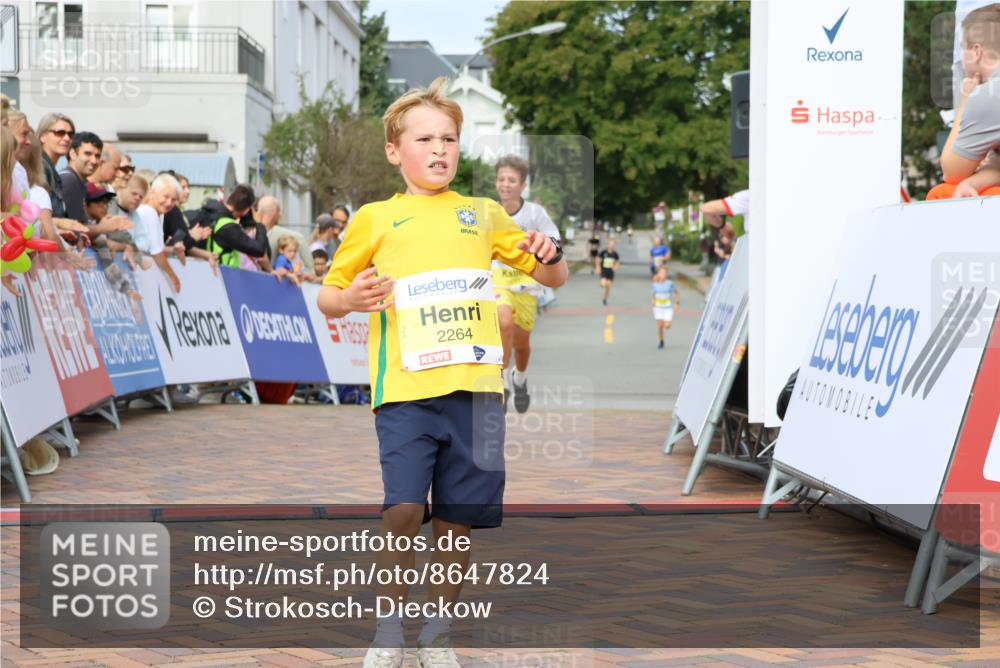 31.08.2025 - 21. Blankeneser Heldenlauf Strokosch-Dieckow http://msf.ph/oto/8647824 31.08.2025 10:18:35 Ziel 2480, 2448, 2264, 2537 meine-sportfotos.de