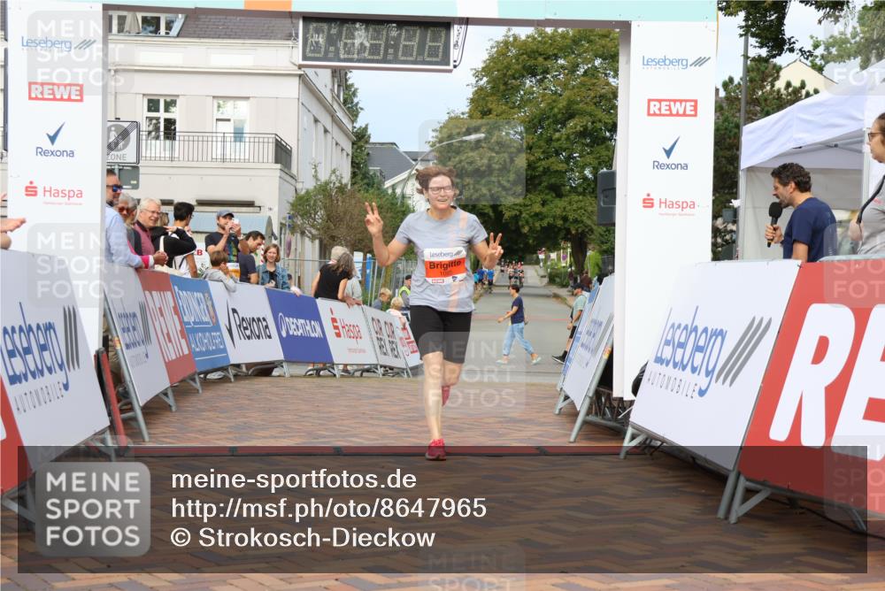 31.08.2025 - 21. Blankeneser Heldenlauf Strokosch-Dieckow http://msf.ph/oto/8647965 31.08.2025 09:48:16 Ziel 1095 meine-sportfotos.de