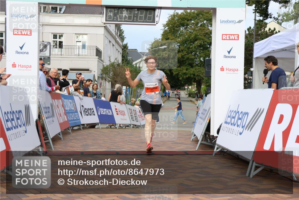 31.08.2025 - 21. Blankeneser Heldenlauf Strokosch-Dieckow http://msf.ph/oto/8647973 31.08.2025 09:48:16 Ziel 1095 meine-sportfotos.de