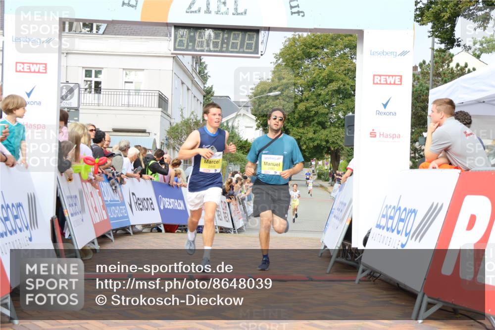 31.08.2025 - 21. Blankeneser Heldenlauf Strokosch-Dieckow http://msf.ph/oto/8648039 31.08.2025 10:18:30 Ziel 2480, 2448, 2264 meine-sportfotos.de