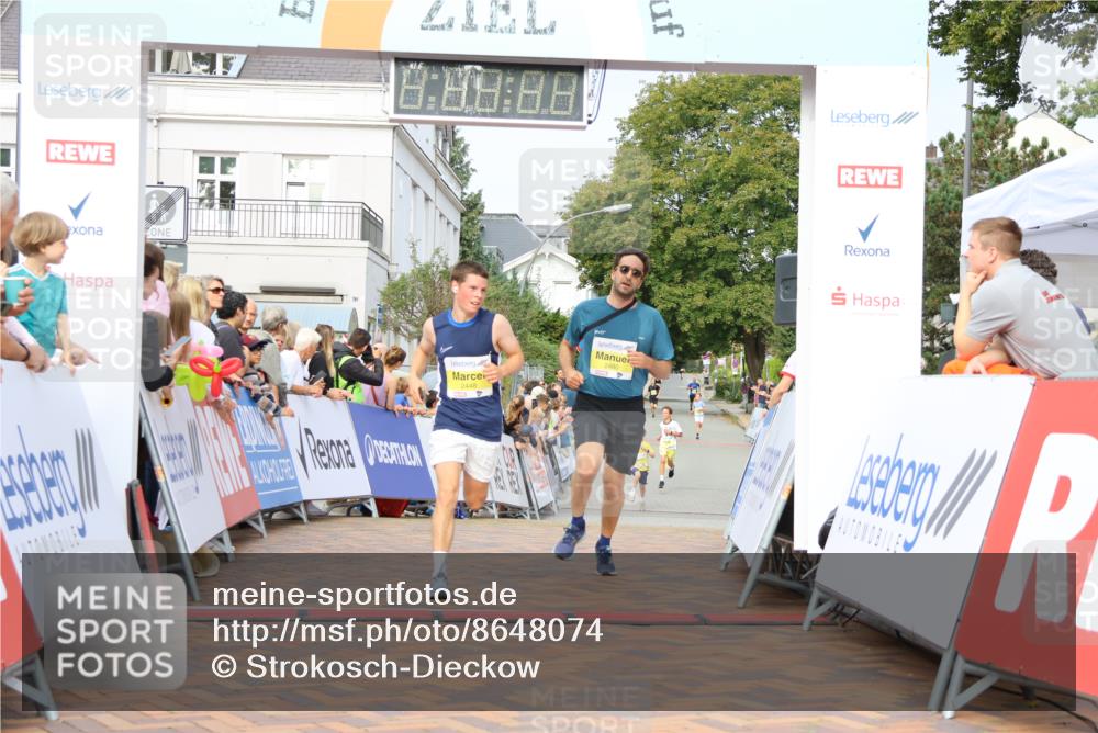 31.08.2025 - 21. Blankeneser Heldenlauf Strokosch-Dieckow http://msf.ph/oto/8648074 31.08.2025 10:18:30 Ziel 2480, 2448, 2264 meine-sportfotos.de