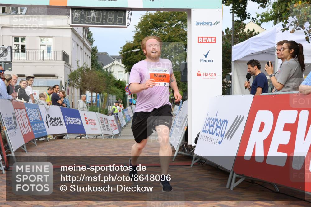 31.08.2025 - 21. Blankeneser Heldenlauf Strokosch-Dieckow http://msf.ph/oto/8648096 31.08.2025 09:47:56 Ziel 1086, 1094 meine-sportfotos.de