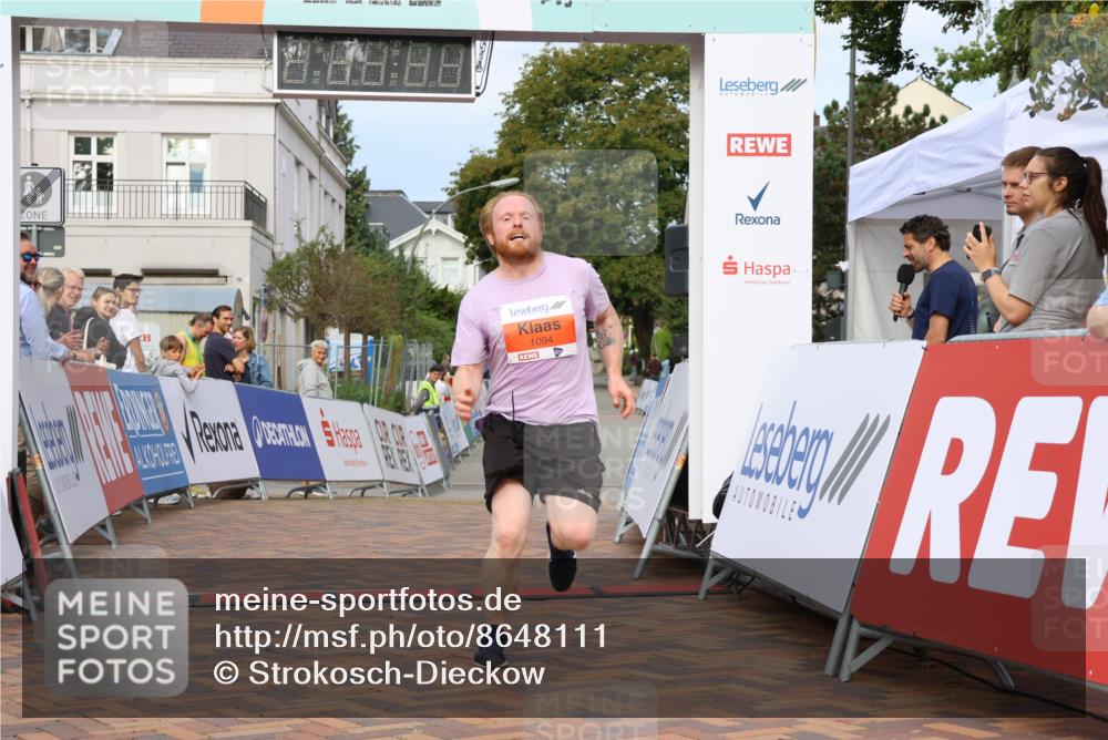 31.08.2025 - 21. Blankeneser Heldenlauf Strokosch-Dieckow http://msf.ph/oto/8648111 31.08.2025 09:47:56 Ziel 1086, 1094 meine-sportfotos.de