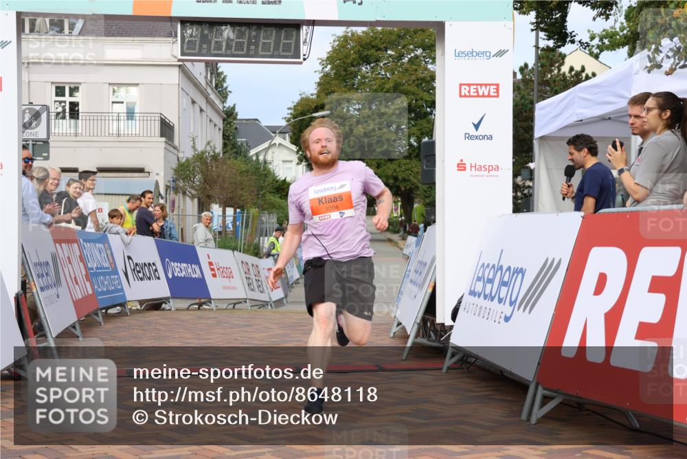 31.08.2025 - 21. Blankeneser Heldenlauf Strokosch-Dieckow http://msf.ph/oto/8648118 31.08.2025 09:47:56 Ziel 1086, 1094 meine-sportfotos.de