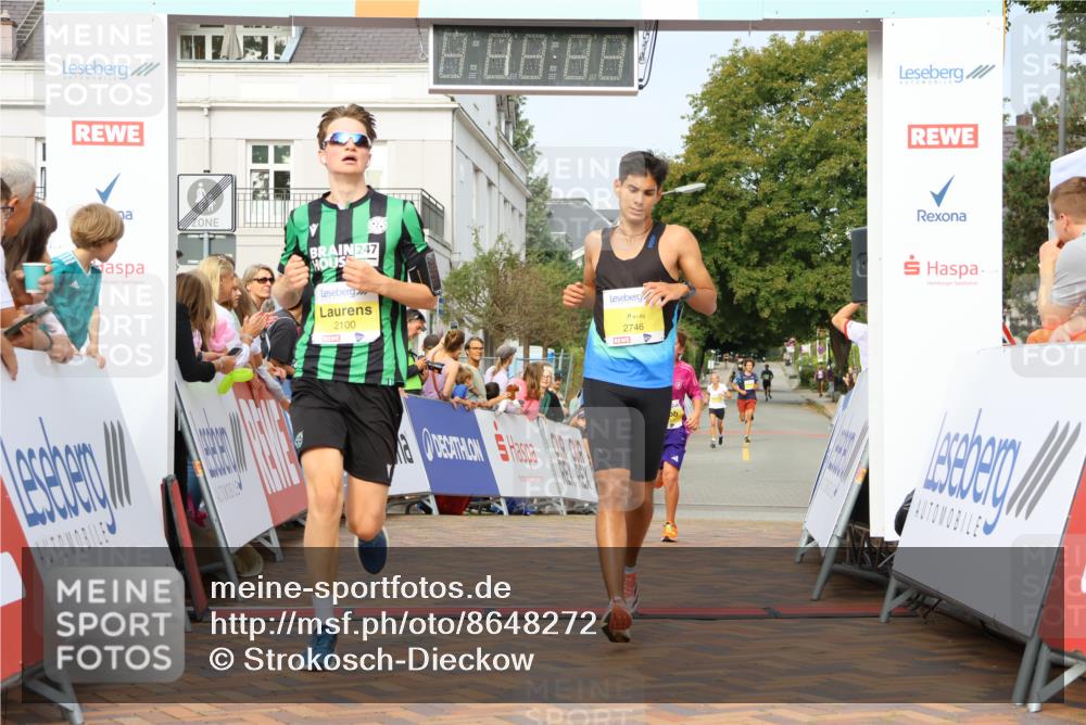31.08.2025 - 21. Blankeneser Heldenlauf Strokosch-Dieckow http://msf.ph/oto/8648272 31.08.2025 10:18:08 Ziel 2746, 2341, 2100 meine-sportfotos.de
