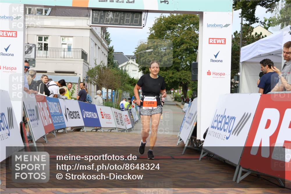 31.08.2025 - 21. Blankeneser Heldenlauf Strokosch-Dieckow http://msf.ph/oto/8648324 31.08.2025 09:47:39 Ziel 1149, 1004, 1132, 1142 meine-sportfotos.de