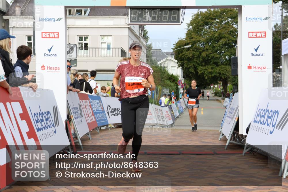 31.08.2025 - 21. Blankeneser Heldenlauf Strokosch-Dieckow http://msf.ph/oto/8648363 31.08.2025 09:47:36 Ziel 1149, 1004, 1132, 1142 meine-sportfotos.de