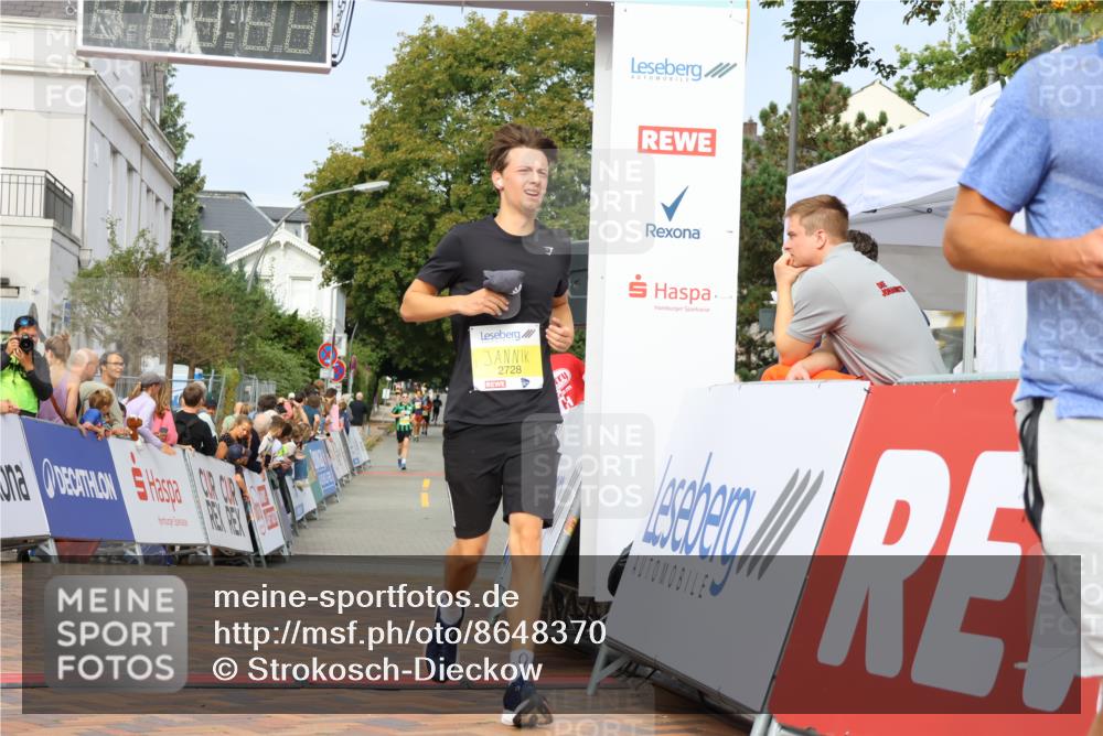 31.08.2025 - 21. Blankeneser Heldenlauf Strokosch-Dieckow http://msf.ph/oto/8648370 31.08.2025 10:17:57 Ziel 2728, 2711 meine-sportfotos.de
