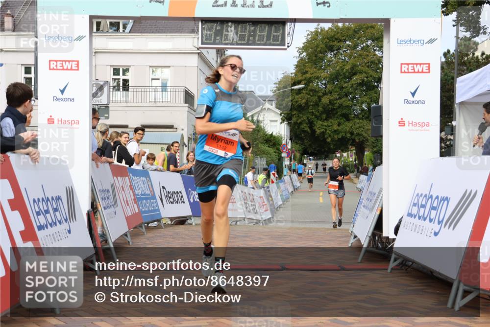 31.08.2025 - 21. Blankeneser Heldenlauf Strokosch-Dieckow http://msf.ph/oto/8648397 31.08.2025 09:47:35 Ziel 1149, 1004, 1132, 1142 meine-sportfotos.de