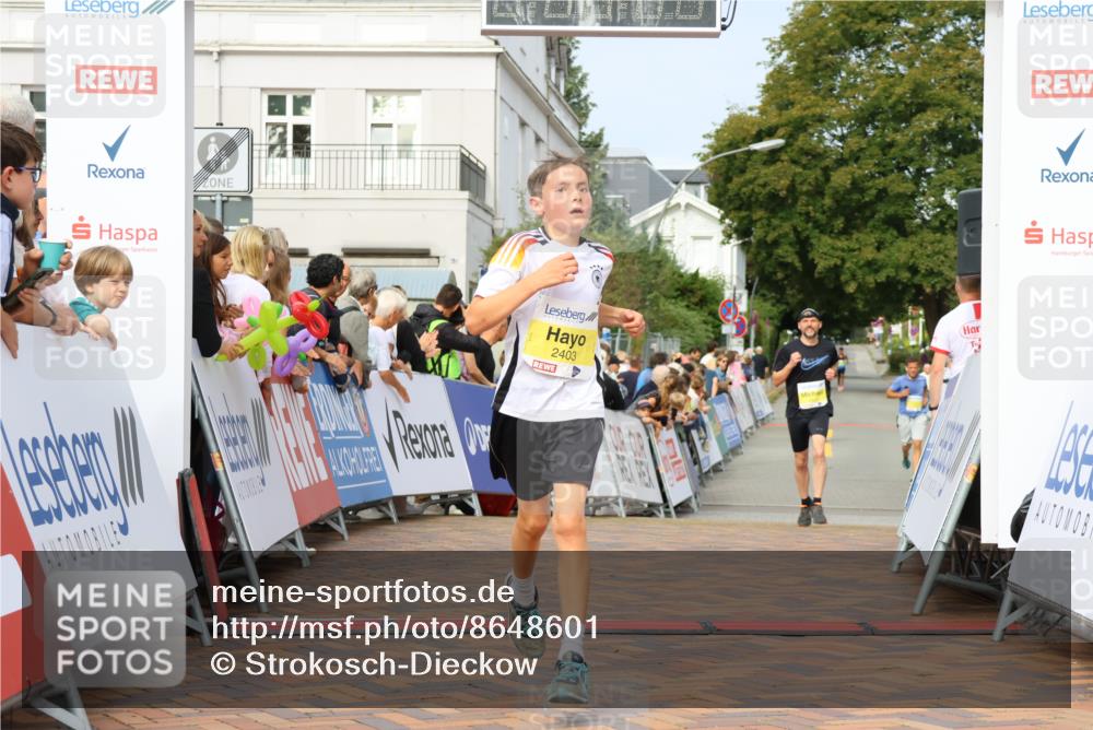 31.08.2025 - 21. Blankeneser Heldenlauf Strokosch-Dieckow http://msf.ph/oto/8648601 31.08.2025 10:17:45 Ziel 2420, 2403 meine-sportfotos.de