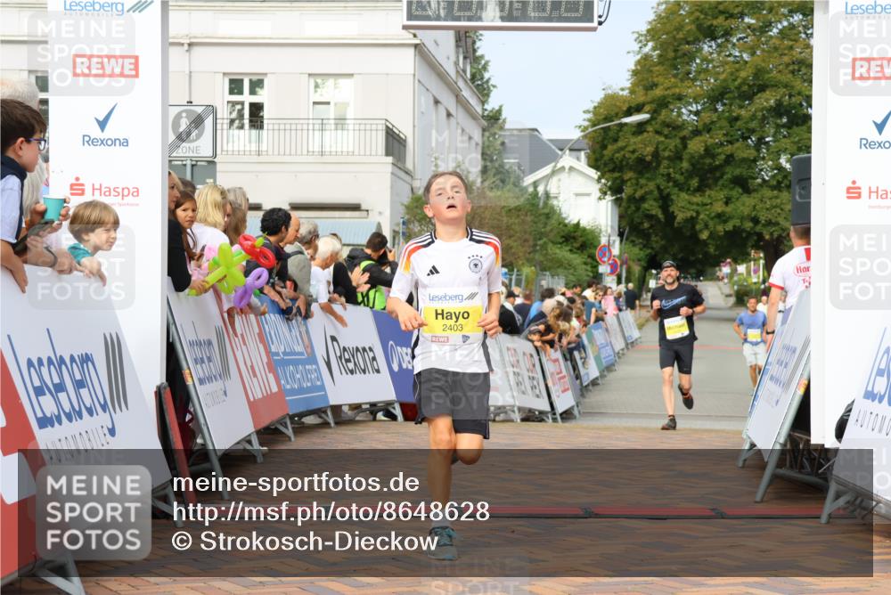 31.08.2025 - 21. Blankeneser Heldenlauf Strokosch-Dieckow http://msf.ph/oto/8648628 31.08.2025 10:17:45 Ziel 2420, 2403 meine-sportfotos.de