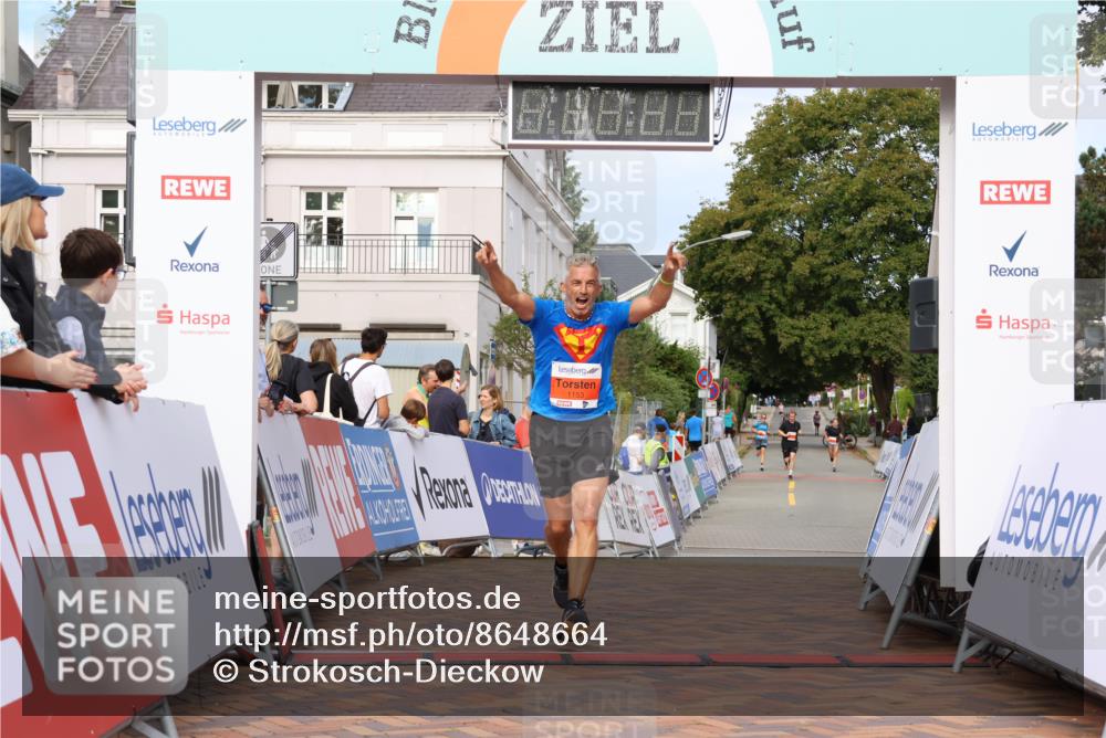 31.08.2025 - 21. Blankeneser Heldenlauf Strokosch-Dieckow http://msf.ph/oto/8648664 31.08.2025 09:47:21 Ziel 1107, 1153 meine-sportfotos.de