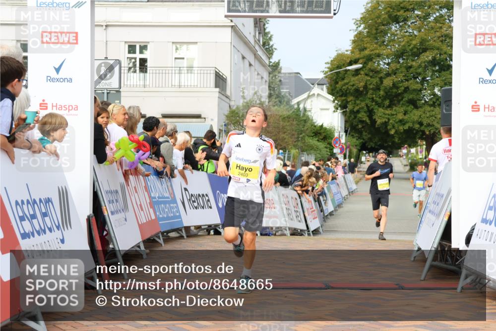 31.08.2025 - 21. Blankeneser Heldenlauf Strokosch-Dieckow http://msf.ph/oto/8648665 31.08.2025 10:17:45 Ziel 2420, 2403 meine-sportfotos.de