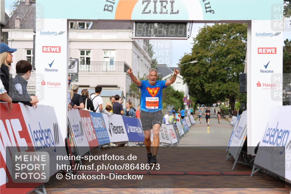 31.08.2025 - 21. Blankeneser Heldenlauf Strokosch-Dieckow http://msf.ph/oto/8648673 31.08.2025 09:47:21 Ziel 1107, 1153 meine-sportfotos.de