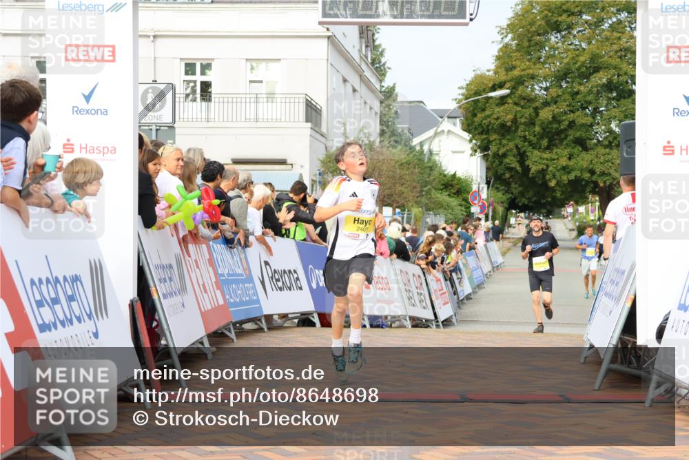 31.08.2025 - 21. Blankeneser Heldenlauf Strokosch-Dieckow http://msf.ph/oto/8648698 31.08.2025 10:17:44 Ziel 2420, 2403 meine-sportfotos.de
