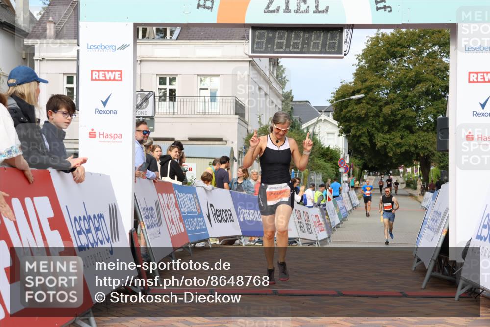31.08.2025 - 21. Blankeneser Heldenlauf Strokosch-Dieckow http://msf.ph/oto/8648768 31.08.2025 09:47:11 Ziel 1007, 1116 meine-sportfotos.de