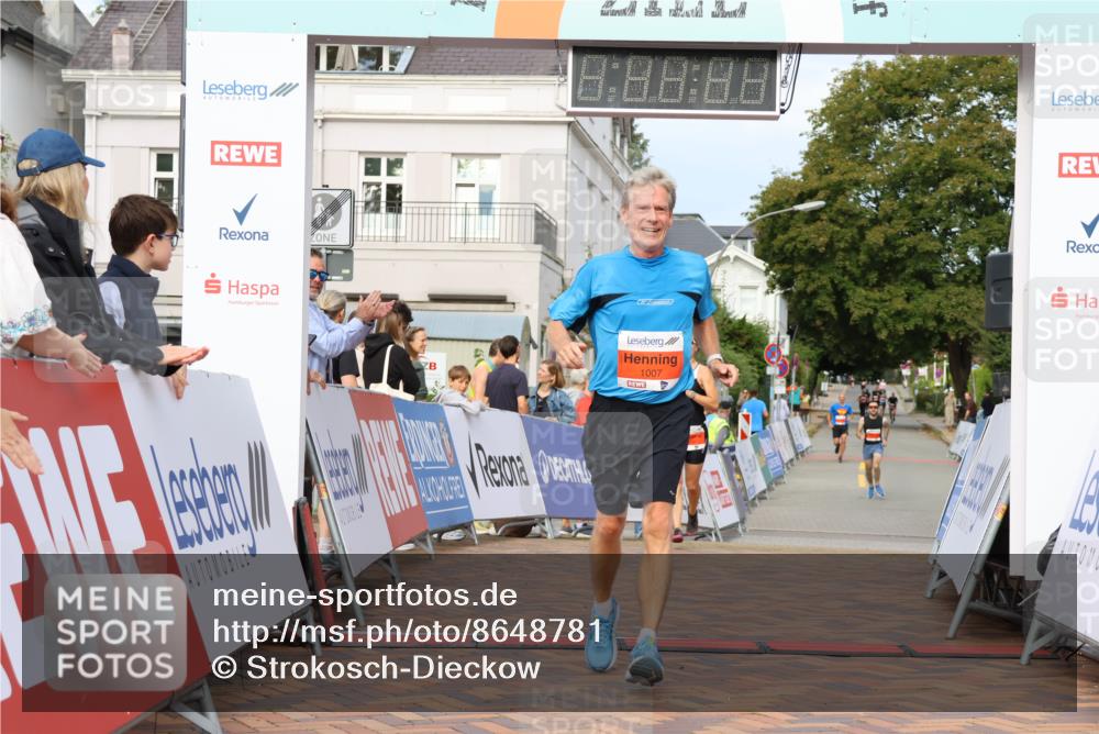 31.08.2025 - 21. Blankeneser Heldenlauf Strokosch-Dieckow http://msf.ph/oto/8648781 31.08.2025 09:47:09 Ziel 1007, 1002, 1116 meine-sportfotos.de