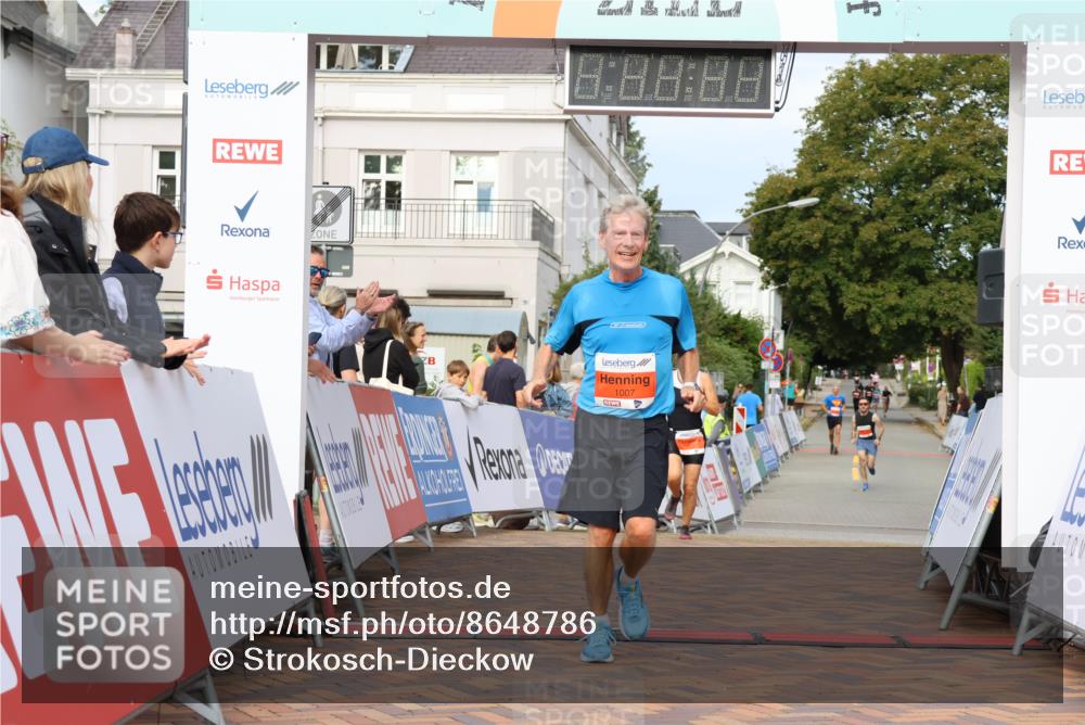 31.08.2025 - 21. Blankeneser Heldenlauf Strokosch-Dieckow http://msf.ph/oto/8648786 31.08.2025 09:47:08 Ziel 1007, 1002, 1116 meine-sportfotos.de