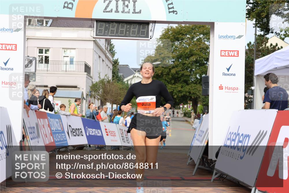 31.08.2025 - 21. Blankeneser Heldenlauf Strokosch-Dieckow http://msf.ph/oto/8648811 31.08.2025 09:47:01 Ziel 1114, 1029, 1002 meine-sportfotos.de