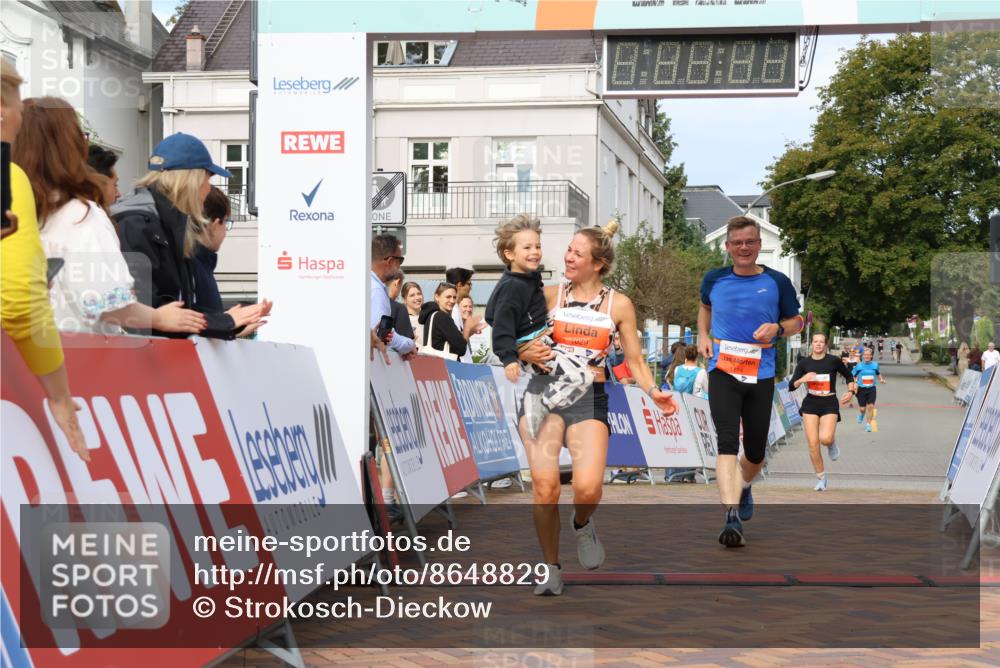 31.08.2025 - 21. Blankeneser Heldenlauf Strokosch-Dieckow http://msf.ph/oto/8648829 31.08.2025 09:46:57 Ziel 1114, 1029, 1002 meine-sportfotos.de