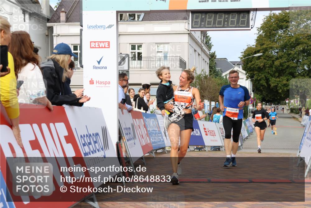 31.08.2025 - 21. Blankeneser Heldenlauf Strokosch-Dieckow http://msf.ph/oto/8648833 31.08.2025 09:46:57 Ziel 1114, 1029, 1002 meine-sportfotos.de