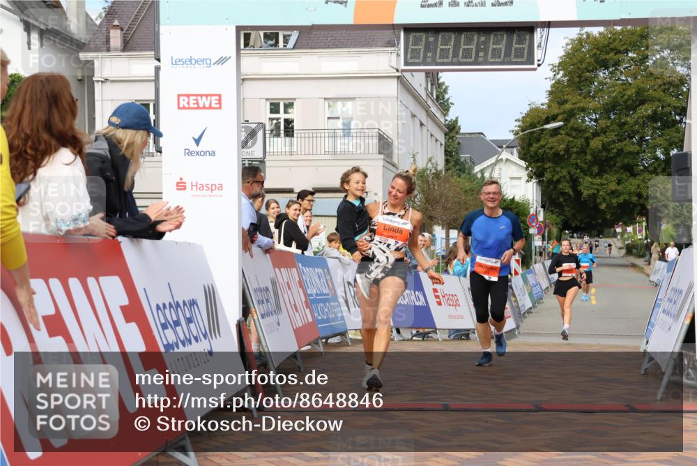 31.08.2025 - 21. Blankeneser Heldenlauf Strokosch-Dieckow http://msf.ph/oto/8648846 31.08.2025 09:46:57 Ziel 1114, 1029, 1002 meine-sportfotos.de