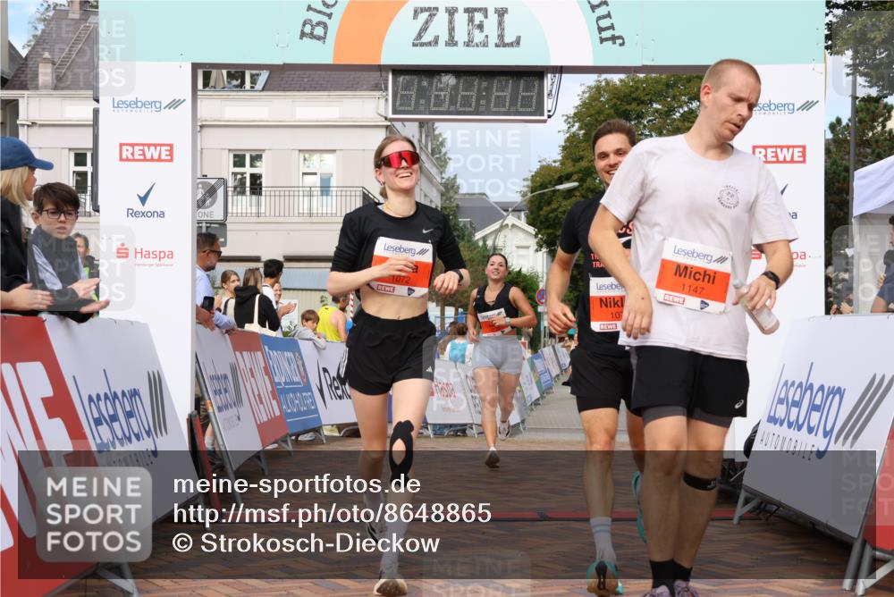 31.08.2025 - 21. Blankeneser Heldenlauf Strokosch-Dieckow http://msf.ph/oto/8648865 31.08.2025 09:46:46 Ziel 1147, 1073, 1072, 1173 meine-sportfotos.de