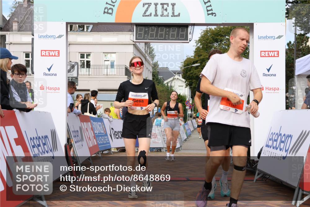 31.08.2025 - 21. Blankeneser Heldenlauf Strokosch-Dieckow http://msf.ph/oto/8648869 31.08.2025 09:46:46 Ziel 1147, 1073, 1072, 1173 meine-sportfotos.de