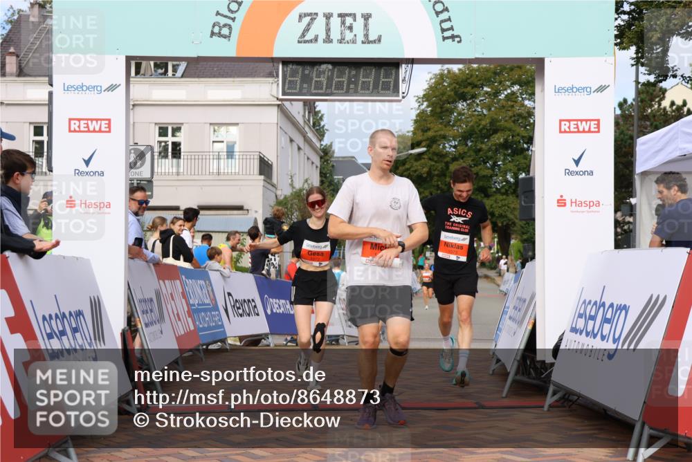 31.08.2025 - 21. Blankeneser Heldenlauf Strokosch-Dieckow http://msf.ph/oto/8648873 31.08.2025 09:46:45 Ziel 1147, 1073, 1072, 1173 meine-sportfotos.de