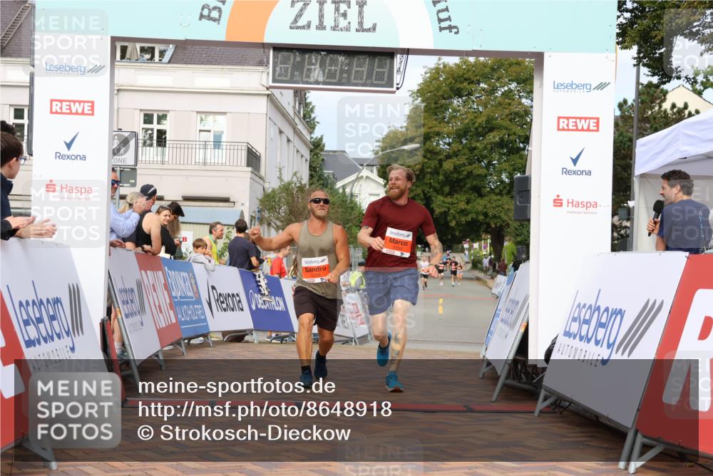 31.08.2025 - 21. Blankeneser Heldenlauf Strokosch-Dieckow http://msf.ph/oto/8648918 31.08.2025 09:46:27 Ziel 1130, 1050, 1053 meine-sportfotos.de