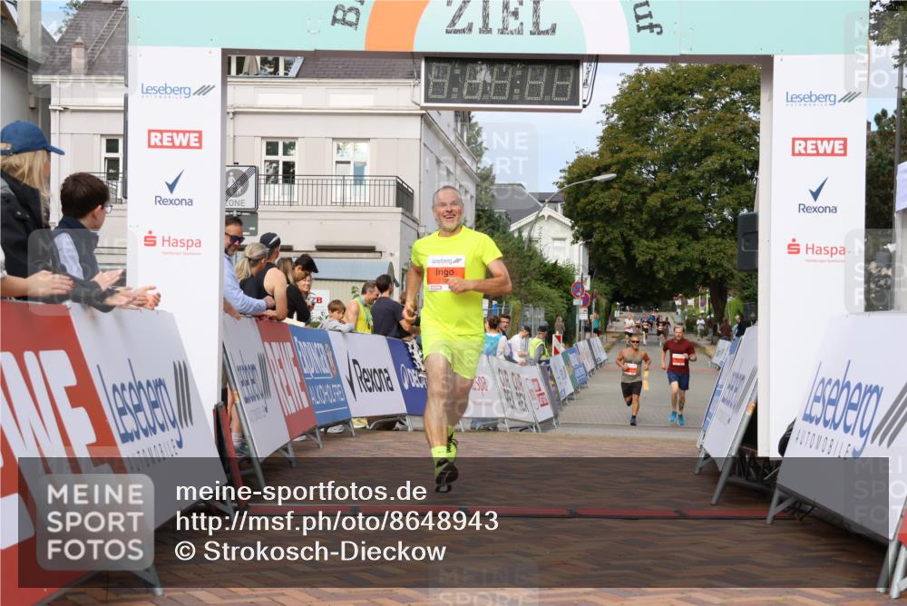 31.08.2025 - 21. Blankeneser Heldenlauf Strokosch-Dieckow http://msf.ph/oto/8648943 31.08.2025 09:46:21 Ziel 1130 meine-sportfotos.de
