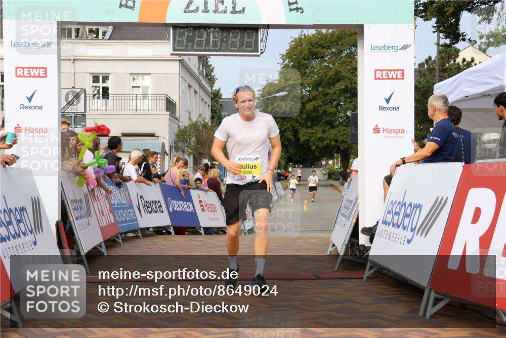 31.08.2025 - 21. Blankeneser Heldenlauf Strokosch-Dieckow http://msf.ph/oto/8649024 31.08.2025 10:15:15 Ziel 2098 meine-sportfotos.de