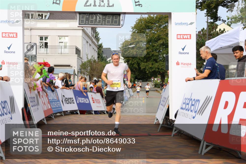 31.08.2025 - 21. Blankeneser Heldenlauf Strokosch-Dieckow http://msf.ph/oto/8649033 31.08.2025 10:15:15 Ziel 2098 meine-sportfotos.de