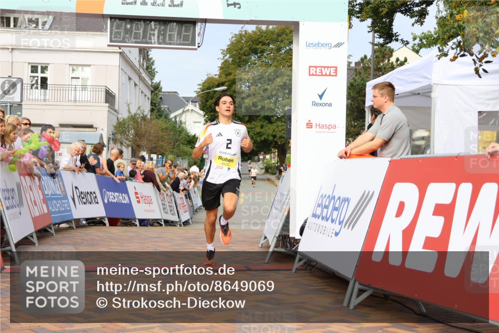 31.08.2025 - 21. Blankeneser Heldenlauf Strokosch-Dieckow http://msf.ph/oto/8649069 31.08.2025 10:15:03 Ziel 2572, 2332 meine-sportfotos.de
