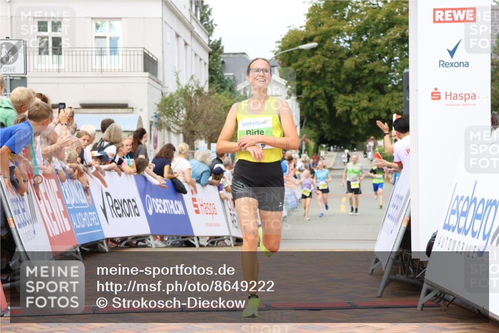 31.08.2025 - 21. Blankeneser Heldenlauf Strokosch-Dieckow http://msf.ph/oto/8649222 31.08.2025 10:49:57 Ziel 3185 meine-sportfotos.de