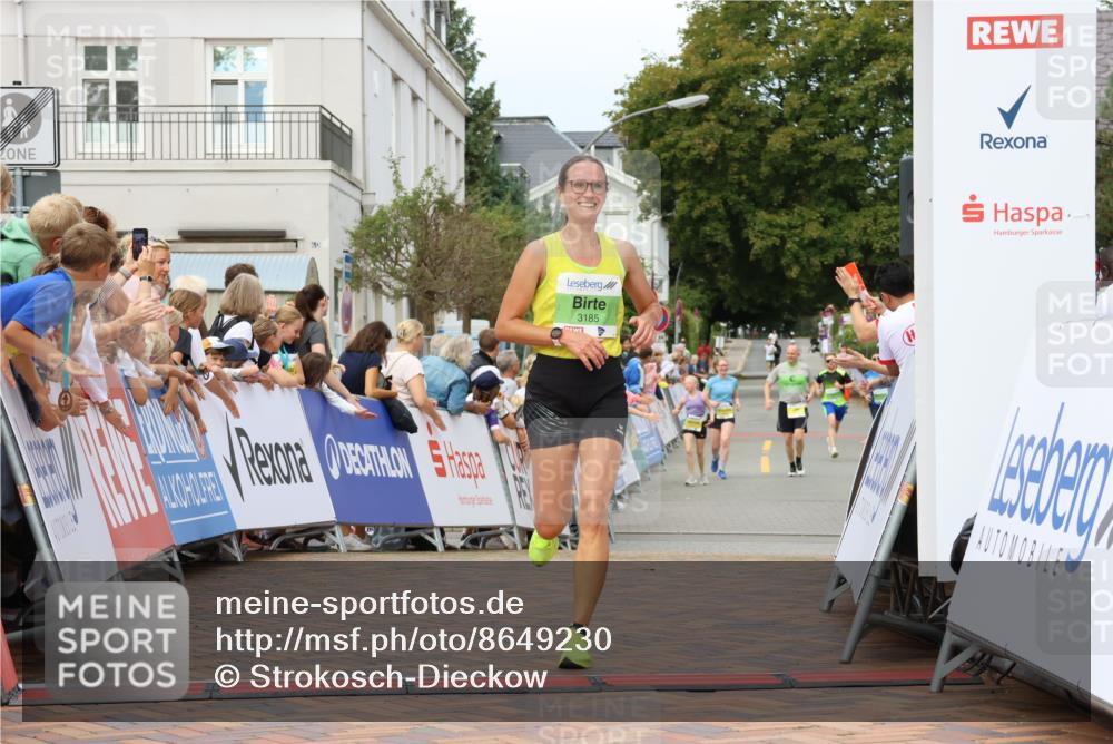 31.08.2025 - 21. Blankeneser Heldenlauf Strokosch-Dieckow http://msf.ph/oto/8649230 31.08.2025 10:49:56 Ziel 3185 meine-sportfotos.de