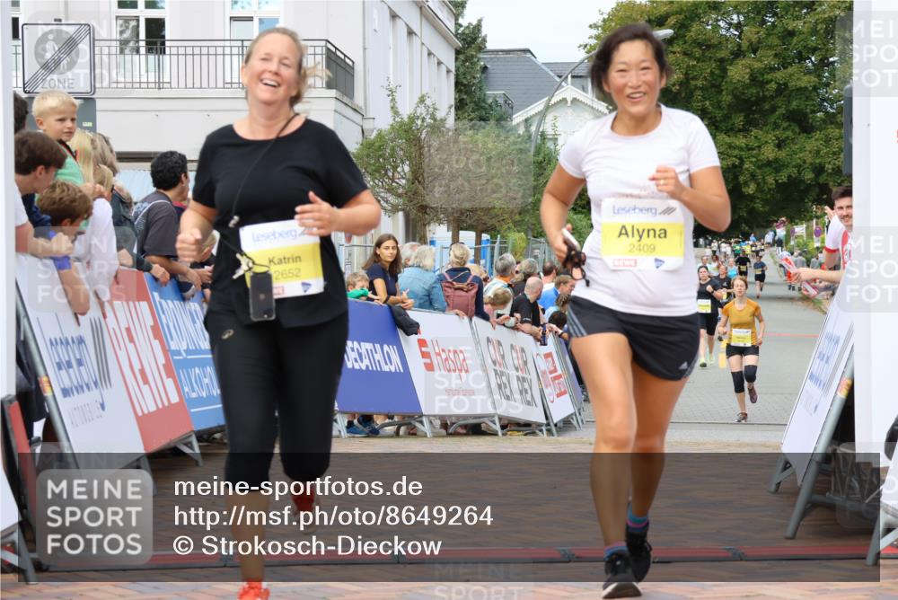 31.08.2025 - 21. Blankeneser Heldenlauf Strokosch-Dieckow http://msf.ph/oto/8649264 31.08.2025 10:33:37 Ziel 2652, 2409, 2044, 2640, 2639, 2542 meine-sportfotos.de