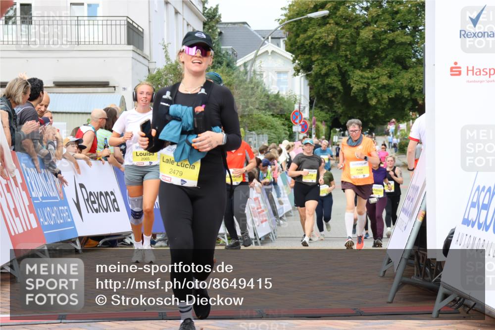 31.08.2025 - 21. Blankeneser Heldenlauf Strokosch-Dieckow http://msf.ph/oto/8649415 31.08.2025 10:32:48 Ziel 2681, 2680, 2404, 2405, 2323, 2065, 2621, 2628, 2479, 2234 meine-sportfotos.de
