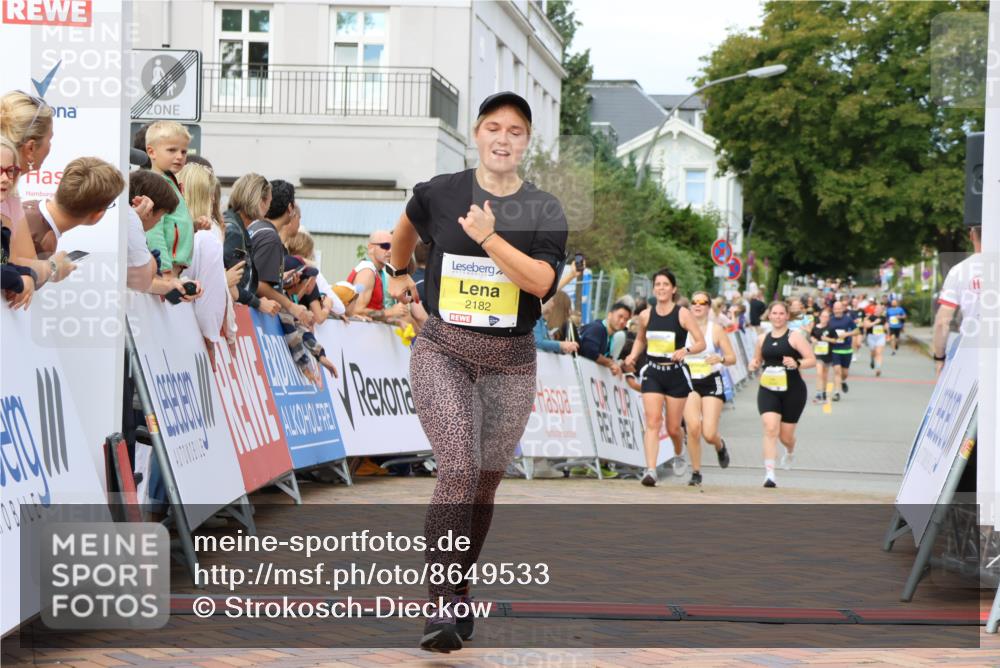 31.08.2025 - 21. Blankeneser Heldenlauf Strokosch-Dieckow http://msf.ph/oto/8649533 31.08.2025 10:32:22 Ziel 2131, 2182, 2627, 2721 meine-sportfotos.de