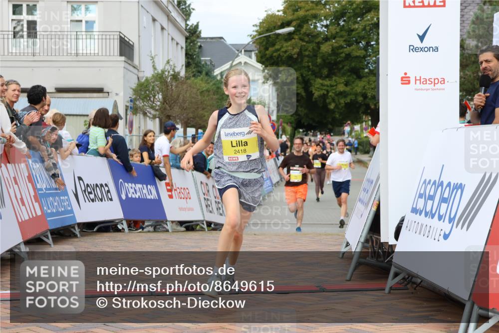 31.08.2025 - 21. Blankeneser Heldenlauf Strokosch-Dieckow http://msf.ph/oto/8649615 31.08.2025 10:32:13 Ziel 2418 meine-sportfotos.de