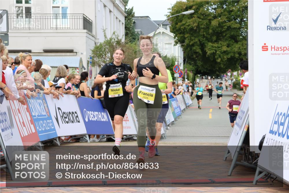 31.08.2025 - 21. Blankeneser Heldenlauf Strokosch-Dieckow http://msf.ph/oto/8649633 31.08.2025 10:45:06 Ziel 2456, 2225, 2041 meine-sportfotos.de