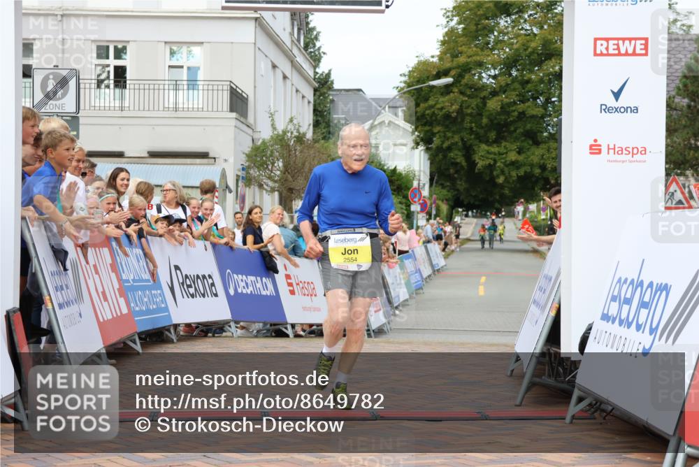 31.08.2025 - 21. Blankeneser Heldenlauf Strokosch-Dieckow http://msf.ph/oto/8649782 31.08.2025 10:43:01 Ziel 2554 meine-sportfotos.de